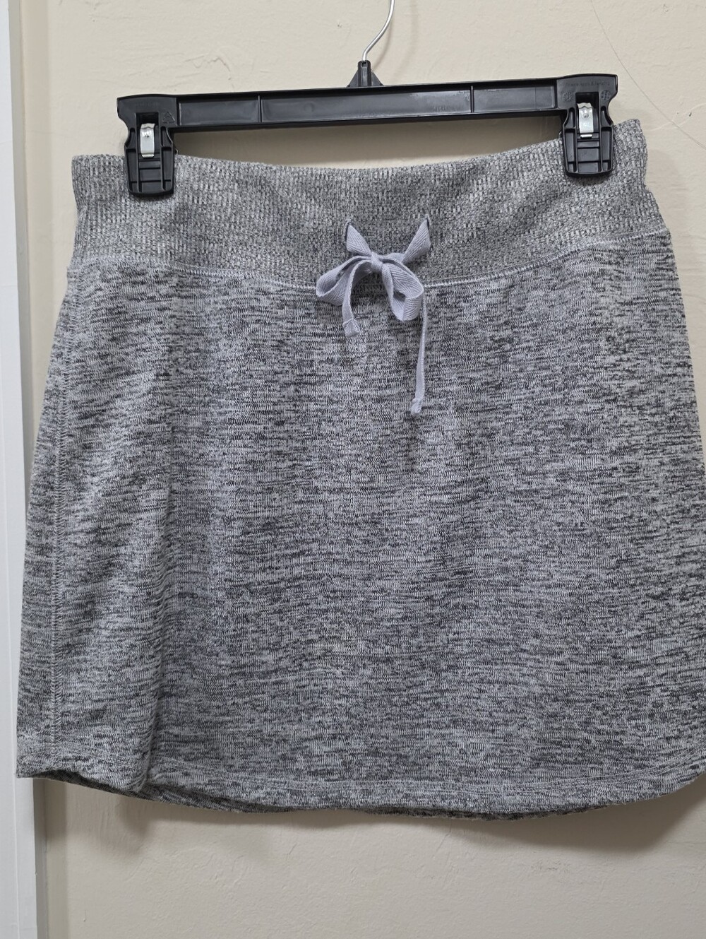 Xersion Gray Knit Drawstring Mini Skirt